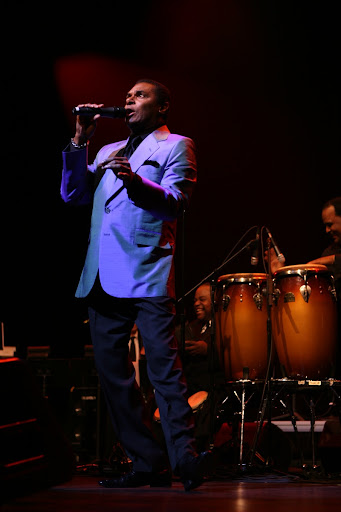 José Alberto “El Canario” — exhibition cover